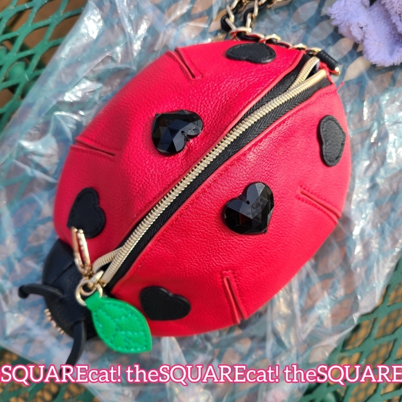 "Luck be a Lady" Lady Bug ๐ kitsch cute garden kawaii insect spring wristlet ๐ - Picture 3 of 11